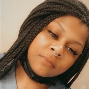 Meet your Posher, Nikiesha